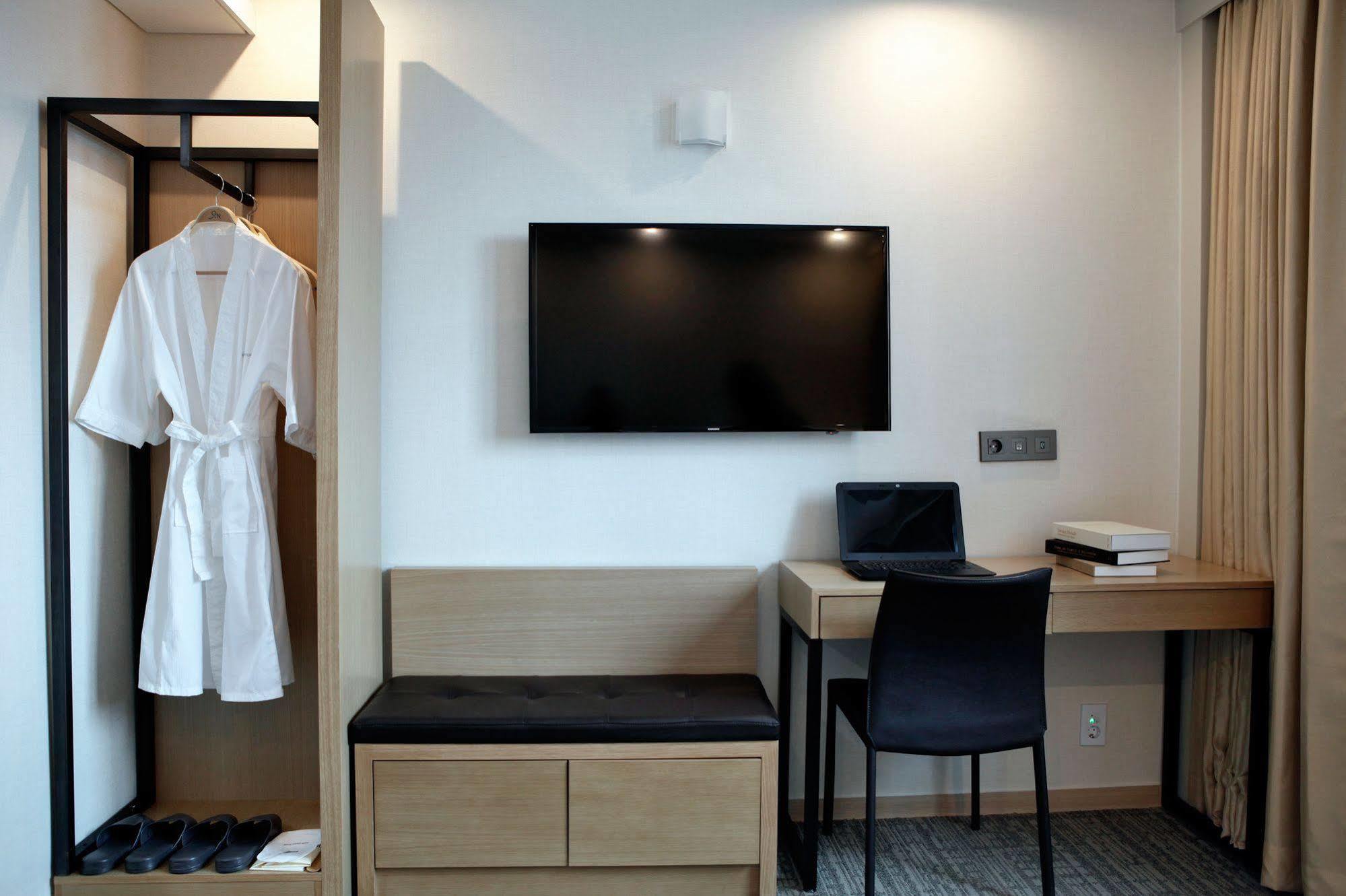 On City Hotel Cheonan Extérieur photo