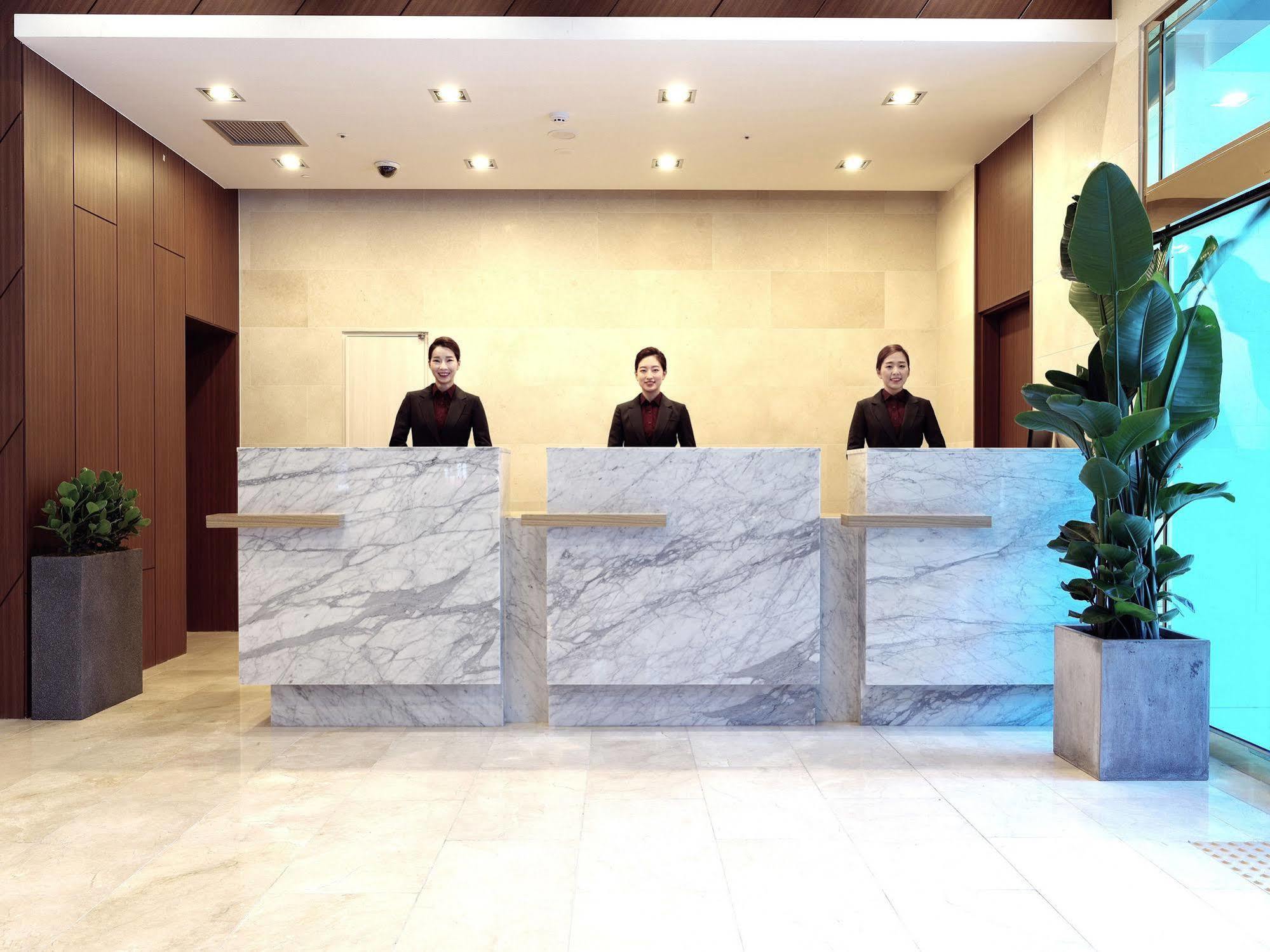 On City Hotel Cheonan Extérieur photo